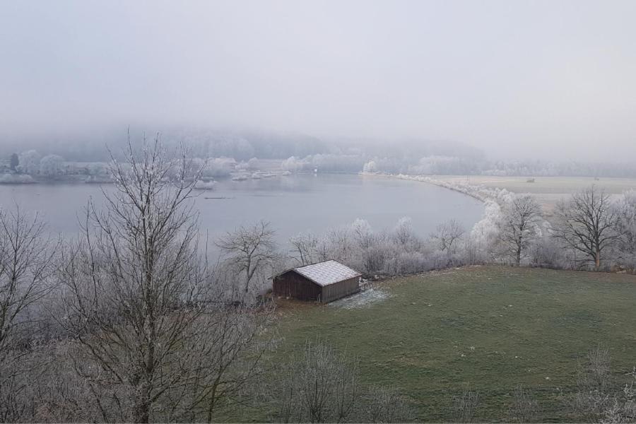 Stille X Weite - Hochwertige Wohnung Mit See-Panorama Kronburg Esterno foto